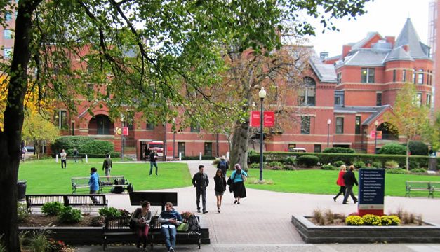 Beasiswa S1 di Boston University, USA